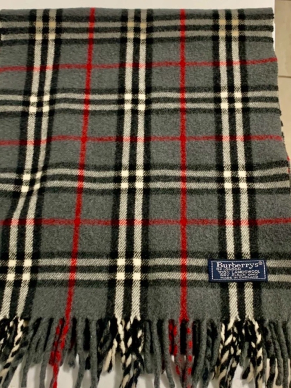 Unisex Burberry Gray Plaid lambswool  Scarf with Red and Black Windowpane